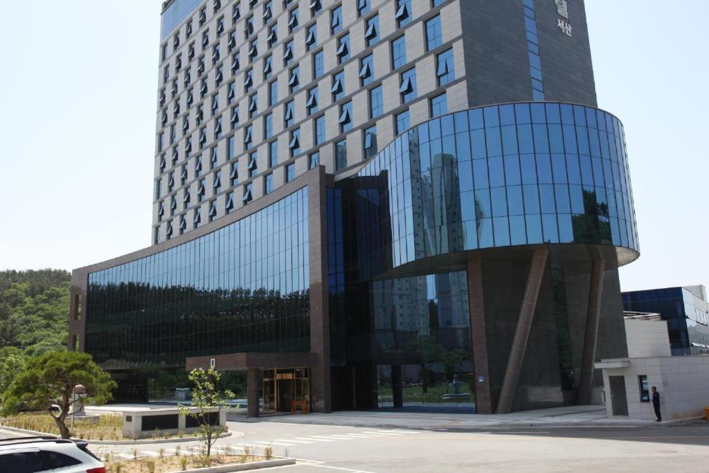 Benikea Hotel Seosan Екстериор снимка