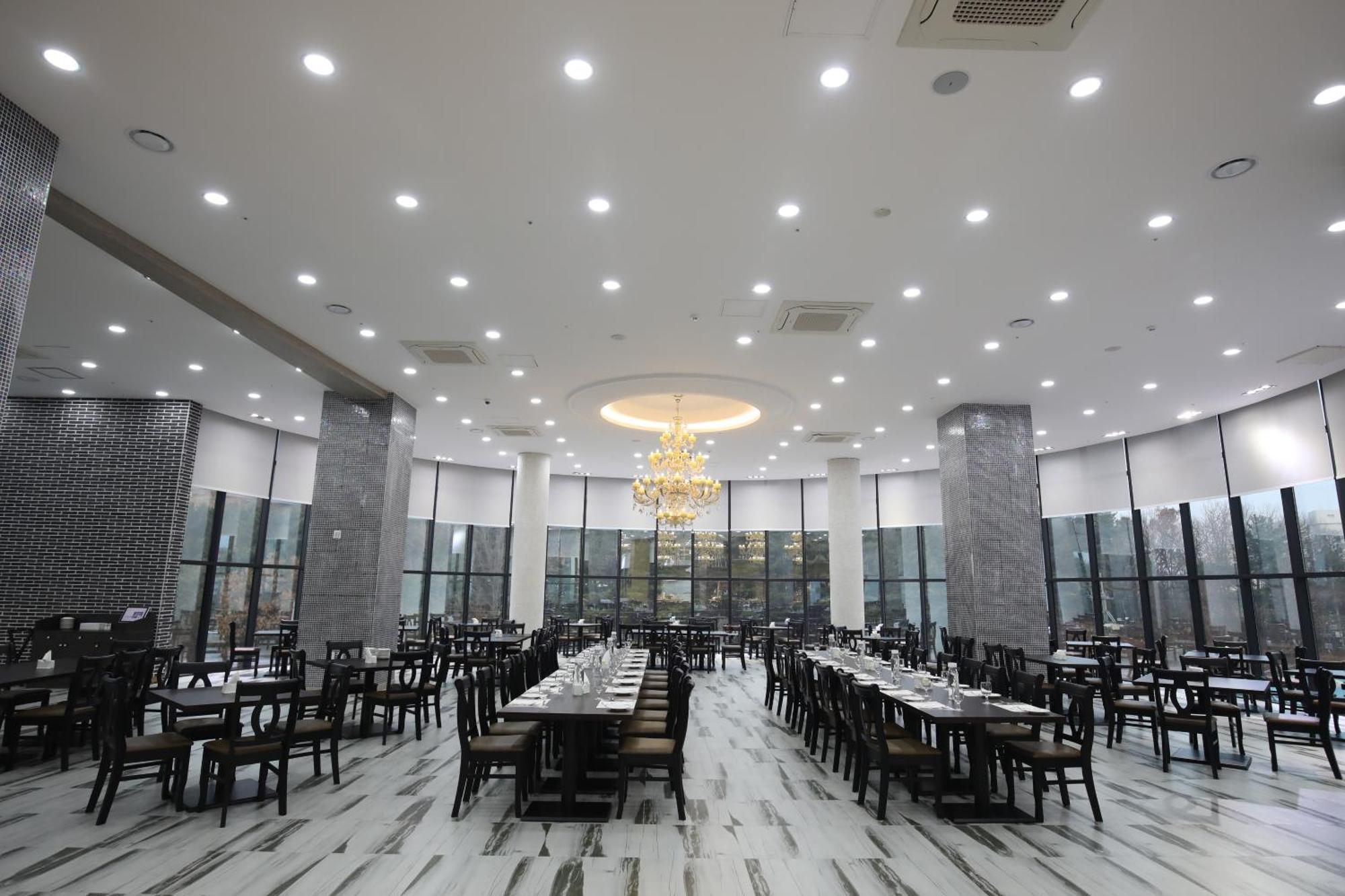 Benikea Hotel Seosan Екстериор снимка